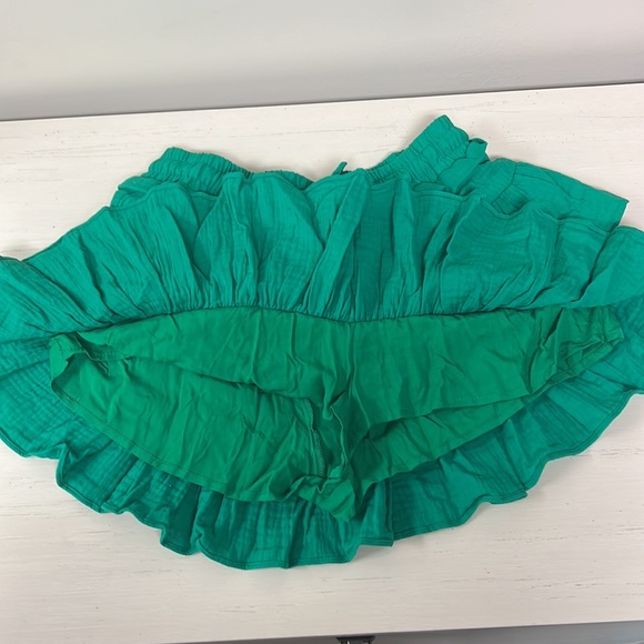 GREEN - DAY + MOON-FLOUNCE TIERED MINI GAUZE SKORT - Picture 8 of 11